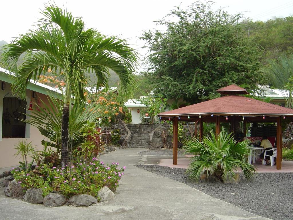 Sunset Bay Club & Seaside Dive Resort Salisbury Buitenkant foto
