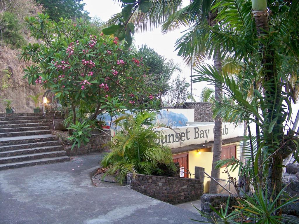 Sunset Bay Club & Seaside Dive Resort Salisbury Buitenkant foto